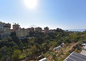 منزل العائلة - دوبلكس فاخرة - 4 غرف نوم وصالة في كاستل / الانيا 