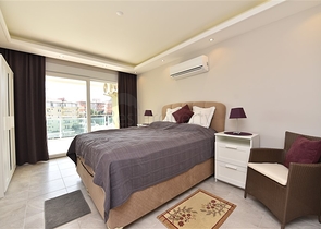 منزل العائلة - دوبلكس فاخرة - 4 غرف نوم وصالة في كاستل / الانيا 