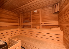 منزل العائلة - دوبلكس فاخرة - 4 غرف نوم وصالة في كاستل / الانيا 