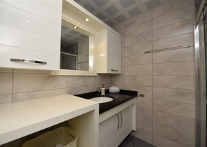 منزل العائلة - دوبلكس فاخرة - 4 غرف نوم وصالة في كاستل / الانيا 