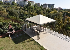 منزل العائلة - دوبلكس فاخرة - 4 غرف نوم وصالة في كاستل / الانيا 