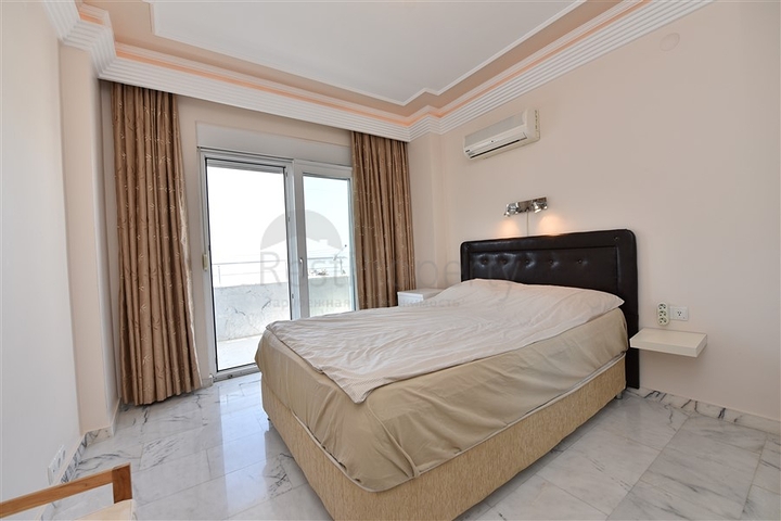 اطلالة بحر - شقة غرفتين وصالة مفروشة ضمن مجمع فاخر في الانيا  