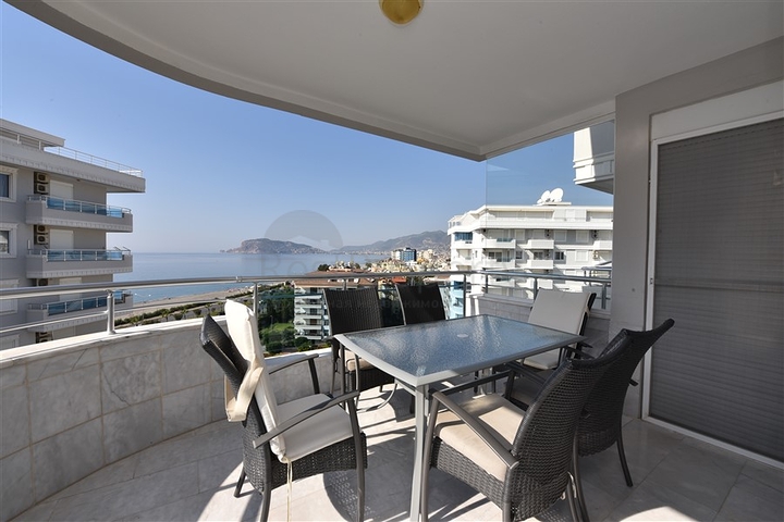 اطلالة بحر - شقة غرفتين وصالة مفروشة ضمن مجمع فاخر في الانيا  