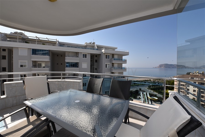 اطلالة بحر - شقة غرفتين وصالة مفروشة ضمن مجمع فاخر في الانيا  