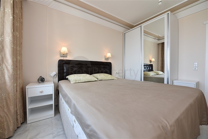 اطلالة بحر - شقة غرفتين وصالة مفروشة ضمن مجمع فاخر في الانيا  