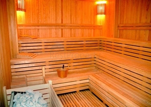 اطلالة بحر - شقة غرفتين وصالة مفروشة ضمن مجمع فاخر في الانيا  