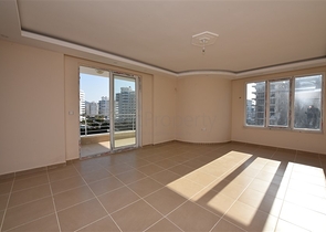 بسعر مناسب - شقة غرفتين وصالة في منطقة مهموتلار / الانيا 