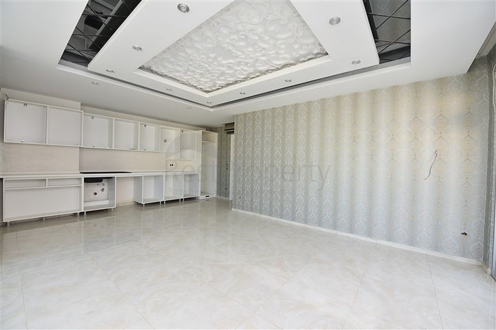 اطلالة بحر - شقة غرفتين  وصالة ضمن مجمع سكني حديث اول صف على البحر - الانيا 