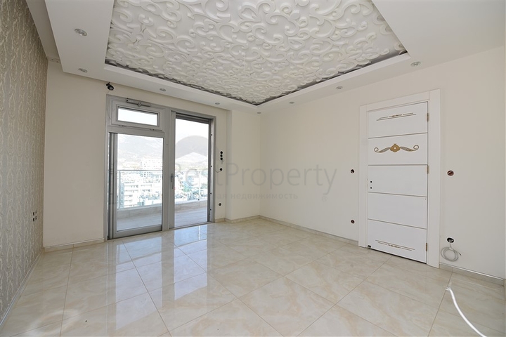 اطلالة بحر - شقة غرفتين  وصالة ضمن مجمع سكني حديث اول صف على البحر - الانيا 