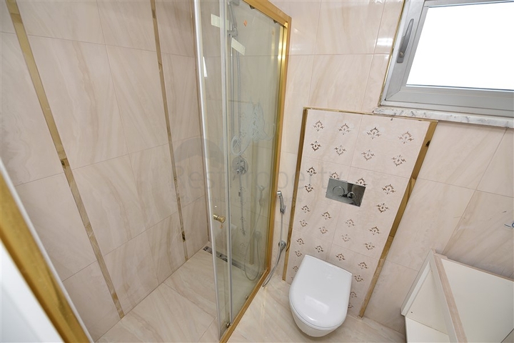 اطلالة بحر - شقة غرفتين  وصالة ضمن مجمع سكني حديث اول صف على البحر - الانيا 