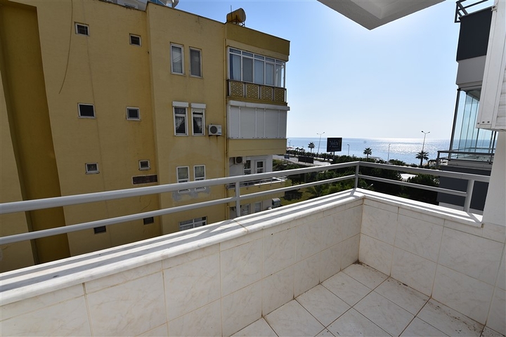 اطلالة بحر مباشرة - شقة غرفتين وصالة في مهموتلار / الانيا 