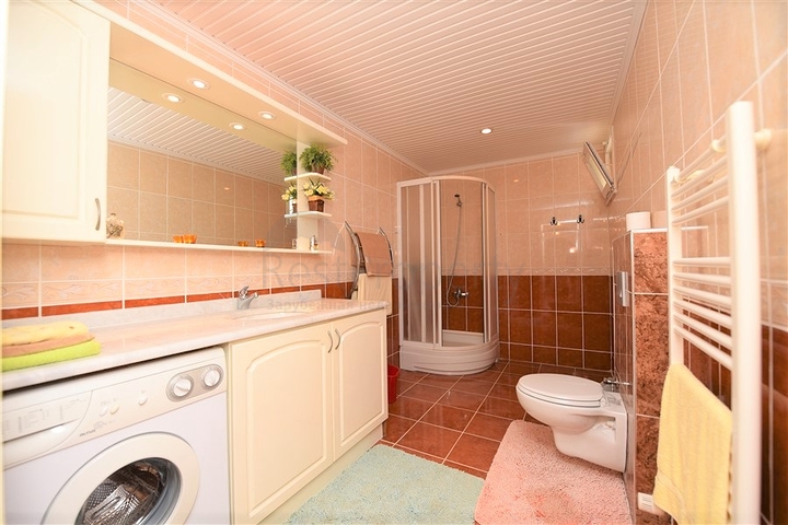 اطلالة بحر مباشرة - شقة غرفتين وصالة في مهموتلار / الانيا 