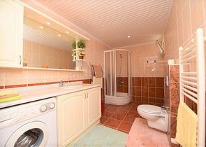 اطلالة بحر مباشرة - شقة غرفتين وصالة في مهموتلار / الانيا 