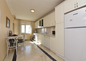 اطلالة بحر مباشرة - شقة غرفتين وصالة في مهموتلار / الانيا 