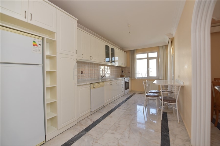 اطلالة بحر - مطبخ منفصل - شقة 2 غرفة وصالة في مهوتلار / الانيا 