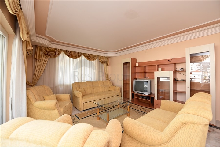 اطلالة بحر - مطبخ منفصل - شقة 2 غرفة وصالة في مهوتلار / الانيا 