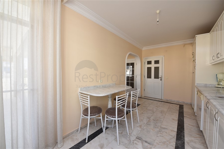 اطلالة بحر - مطبخ منفصل - شقة 2 غرفة وصالة في مهوتلار / الانيا 