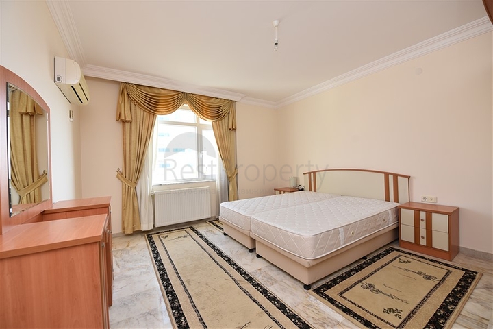 اطلالة بحر - مطبخ منفصل - شقة 2 غرفة وصالة في مهوتلار / الانيا 