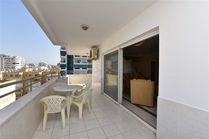 اطلالة بحر - مطبخ منفصل - شقة 2 غرفة وصالة في مهوتلار / الانيا 