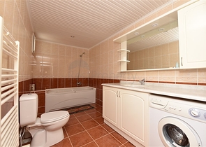 اطلالة بحر - مطبخ منفصل - شقة 2 غرفة وصالة في مهوتلار / الانيا 