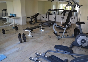 اطلالة بحر - مطبخ منفصل - شقة 2 غرفة وصالة في مهوتلار / الانيا 