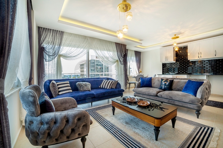 سعر مناسب - اطلالة بحر - شقة غرفة وصالة في منطقة كاستل / الانيا 