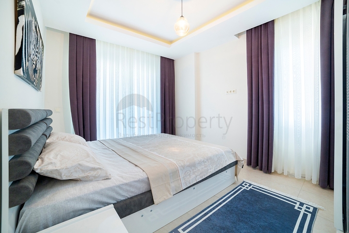 سعر مناسب - اطلالة بحر - شقة غرفة وصالة في منطقة كاستل / الانيا 