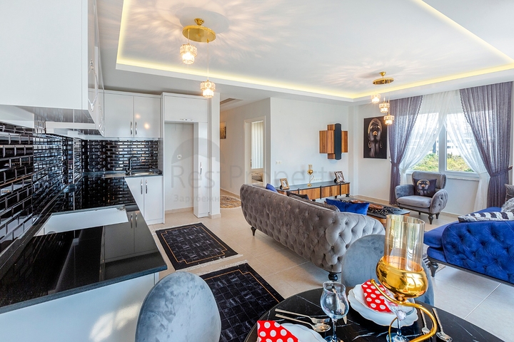 سعر مناسب - اطلالة بحر - شقة غرفة وصالة في منطقة كاستل / الانيا 