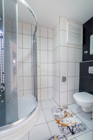 سعر مناسب - اطلالة بحر - شقة غرفة وصالة في منطقة كاستل / الانيا 