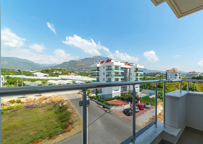 سعر مناسب - اطلالة بحر - شقة غرفة وصالة في منطقة كاستل / الانيا 