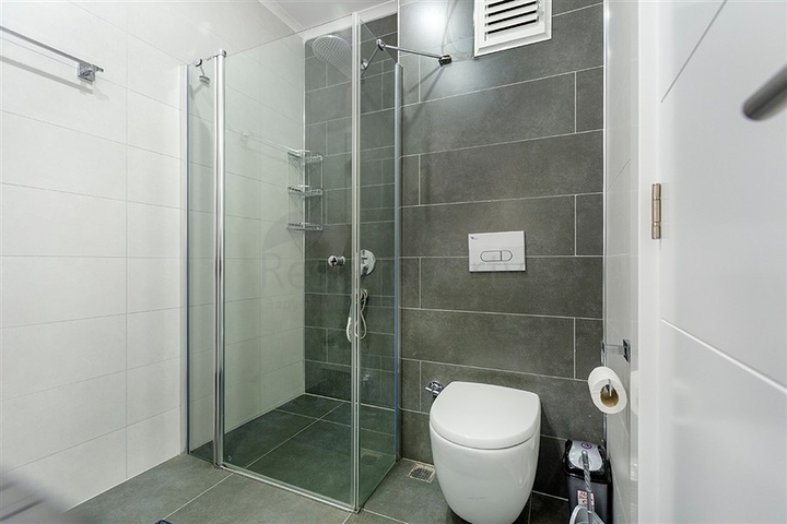 الفخامة والذوق الرفيع - شقة فاخرة ضمن مجمع 5 نجوم في الانيا 