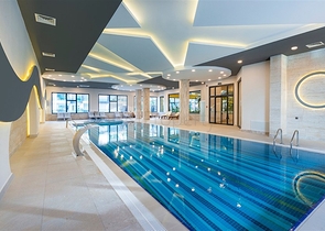 الفخامة والذوق الرفيع - شقة فاخرة ضمن مجمع 5 نجوم في الانيا 