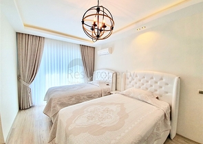 منزل احلامكم - شقة عائلية فاخرة ضمن مجمع 5 نجوم في الانيا 