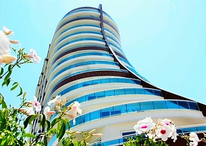 منزل احلامكم - شقة عائلية فاخرة ضمن مجمع 5 نجوم في الانيا 