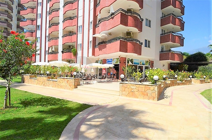 شقة عائلية - غرفتين وصالة - ضمن مجمع سكني في مهموتلار / الانيا 