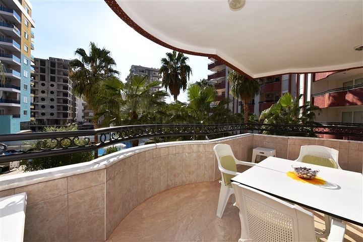 شقة عائلية - غرفتين وصالة - ضمن مجمع سكني في مهموتلار / الانيا 