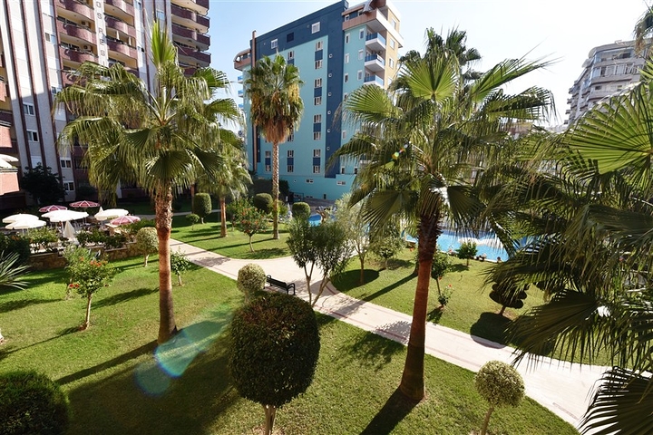 شقة عائلية - غرفتين وصالة - ضمن مجمع سكني في مهموتلار / الانيا 