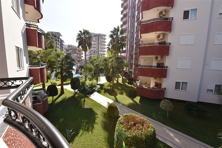 شقة عائلية - غرفتين وصالة - ضمن مجمع سكني في مهموتلار / الانيا 