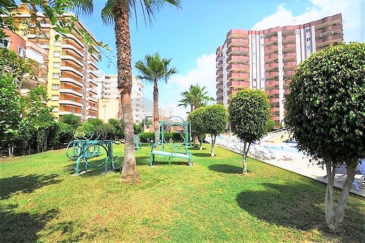 شقة عائلية - غرفتين وصالة - ضمن مجمع سكني في مهموتلار / الانيا 