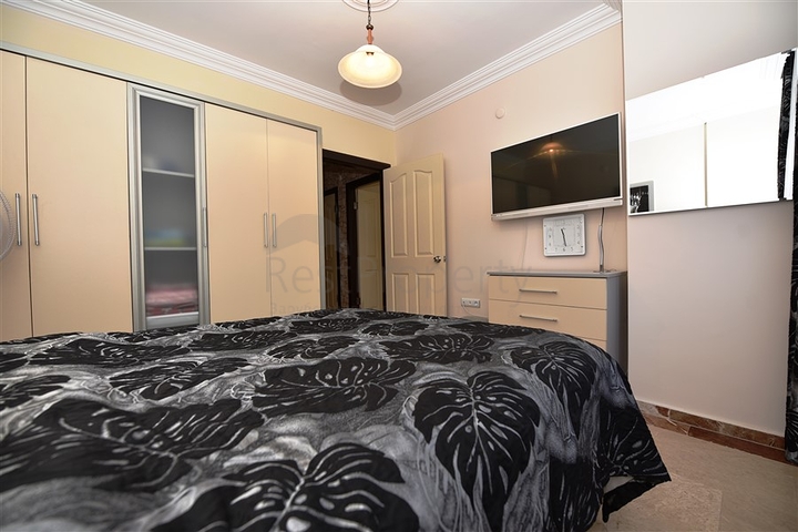 شقة عائلية - غرفتين وصالة - ضمن مجمع سكني في مهموتلار / الانيا 