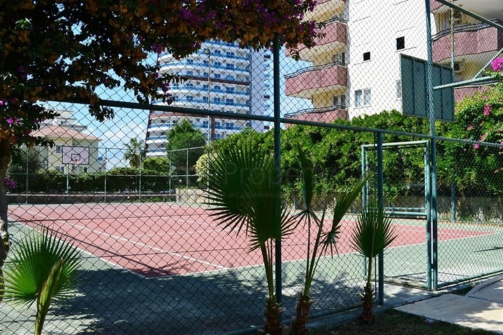 شقة عائلية - غرفتين وصالة - ضمن مجمع سكني في مهموتلار / الانيا 