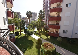 شقة عائلية - غرفتين وصالة - ضمن مجمع سكني في مهموتلار / الانيا 