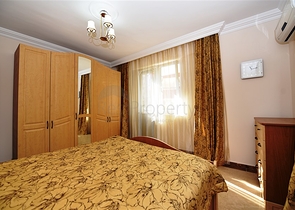 شقة عائلية - غرفتين وصالة - ضمن مجمع سكني في مهموتلار / الانيا 