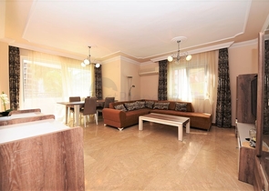 شقة عائلية - غرفتين وصالة - ضمن مجمع سكني في مهموتلار / الانيا 