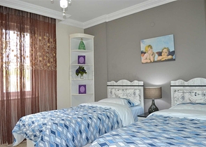 شقة عائلية واسعة - مفروشة - تصميم 2 غرفة وصالة في مهموتلار / الانيا 