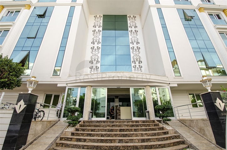 شقة 2 + 1 مع الأثاث في ليمان كونيالتي