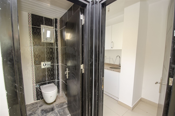 بيع مركز أعمال في منطقة لارا أنطاليا