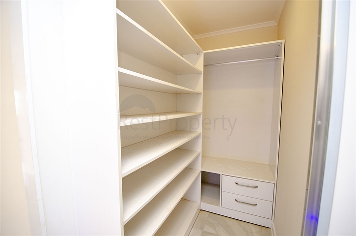 شقق 2 + 1 ، 3 + 1 ، 4 + 1 في مجمع في كونيالتي أنطاليا