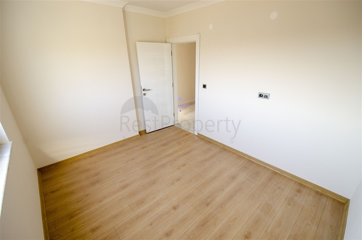 شقق 2 + 1 ، 3 + 1 ، 4 + 1 في مجمع في كونيالتي أنطاليا