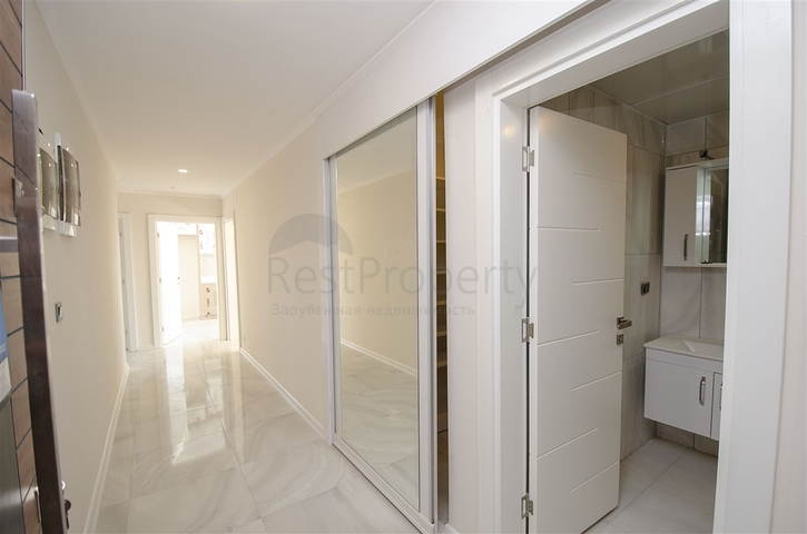 شقق 2 + 1 ، 3 + 1 ، 4 + 1 في مجمع في كونيالتي أنطاليا